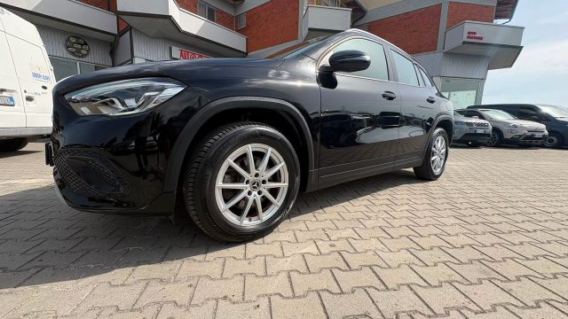 MERCEDES-BENZ GLA 200 usata, con Telecamera per parcheggio assistito