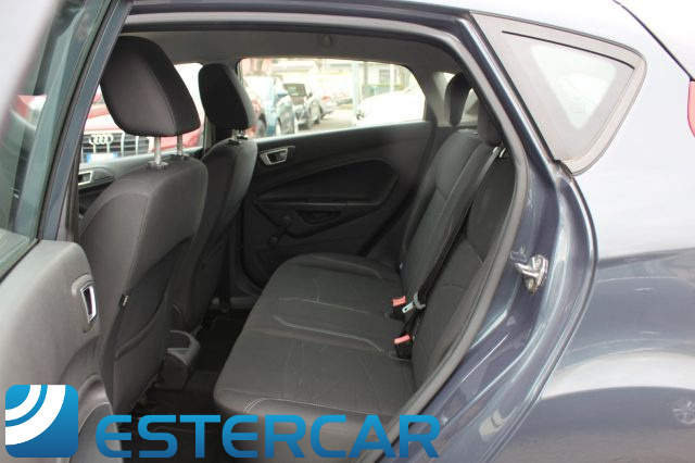 FORD Fiesta usata, con ESP