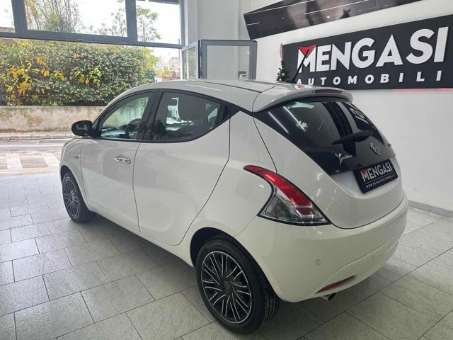 LANCIA Ypsilon usata, con Controllo trazione