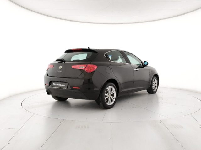 ALFA ROMEO Giulietta usata, con Autoradio