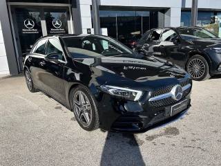 MERCEDES-BENZ A 200 d Automatic Premium