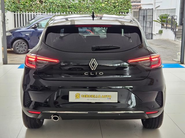 RENAULT Clio usata, con Climatizzatore
