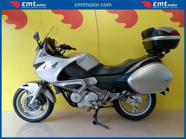 HONDA Deauville 700 usata 2