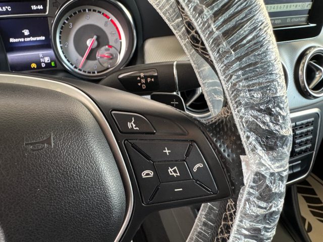 MERCEDES-BENZ GLA 200 usata 28