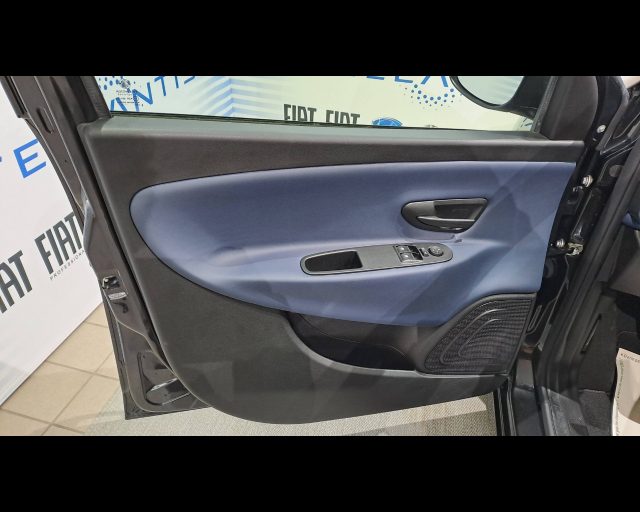 LANCIA Ypsilon usata 21