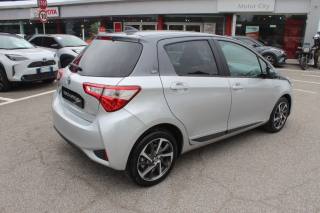 TOYOTA Yaris usata 21