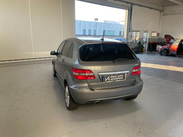 MERCEDES-BENZ B 200 usata, con Alzacristalli elettrici