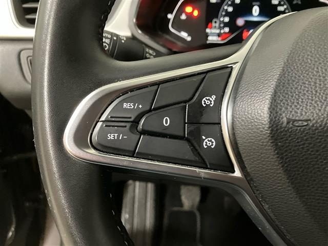 RENAULT Captur usata, con Sensori di parcheggio posteriori