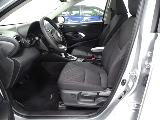 TOYOTA Yaris usata, con Volante in pelle
