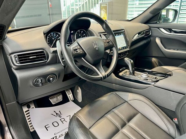 MASERATI Levante usata, con Park Distance Control