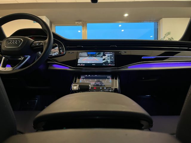 AUDI Q8 usata, con Touch screen