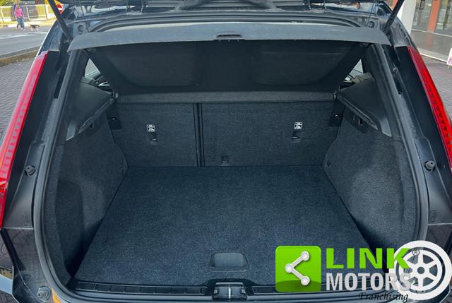 VOLVO XC40 usata, con Park Distance Control