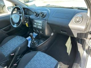 FORD Fiesta usata, con Chiusura centralizzata