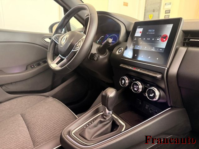 RENAULT Clio usata, con Autoradio
