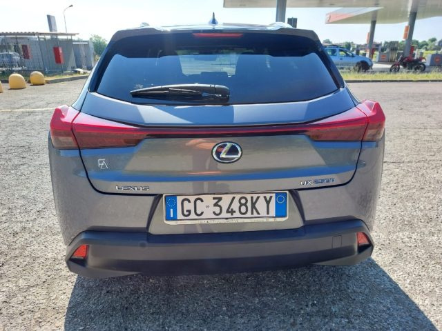 LEXUS UX 250h usata, con Chiusura centralizzata