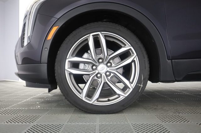 CADILLAC XT4 usata 8