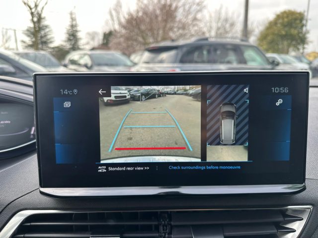 PEUGEOT 5008 usata, con Park Distance Control