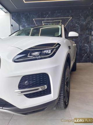 JAGUAR E-Pace usata, con Autoradio