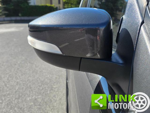 FORD Kuga usata, con Sedile posteriore sdoppiato