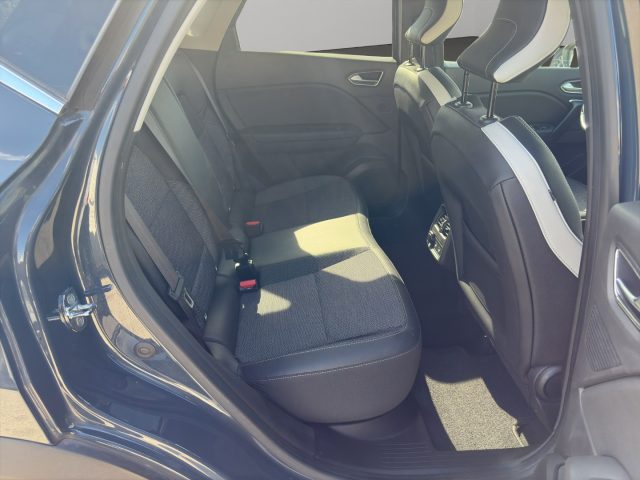 RENAULT Captur usata, con USB