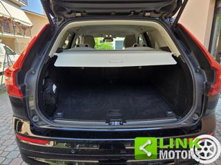 VOLVO XC60 usata, con Specchietti laterali elettrici