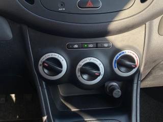 HYUNDAI i10 usata, con Servosterzo