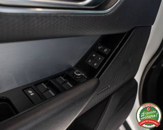 LAND ROVER Range Rover Velar usata, con Vetri oscurati