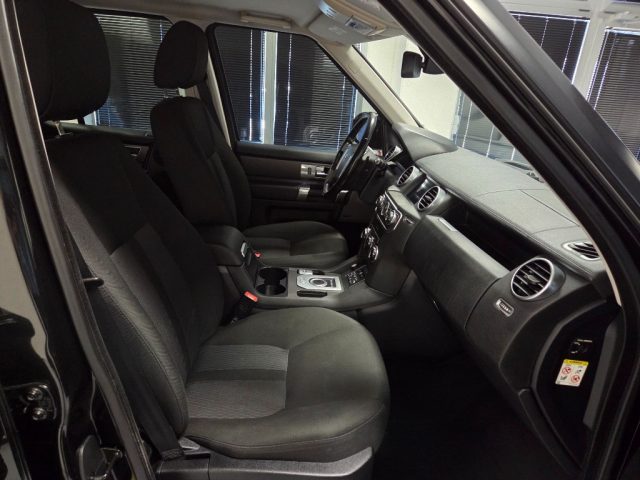 LAND ROVER Discovery usata, con USB