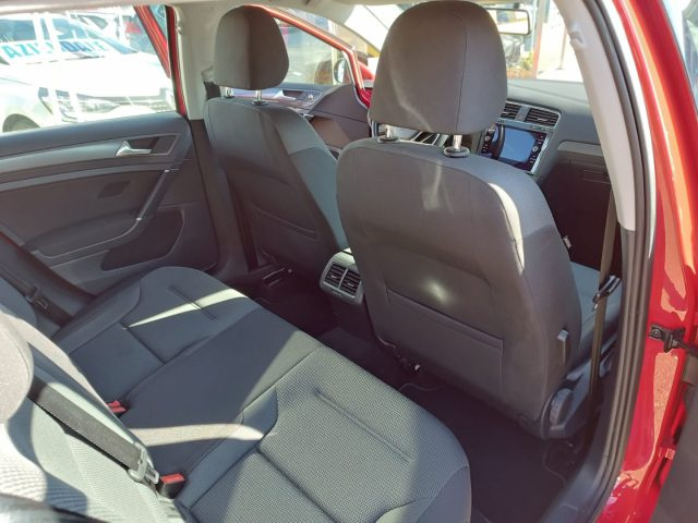 VOLKSWAGEN Golf Variant usata, con Climatizzatore