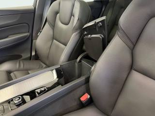 VOLVO XC60 usata, con Sensori di parcheggio posteriori