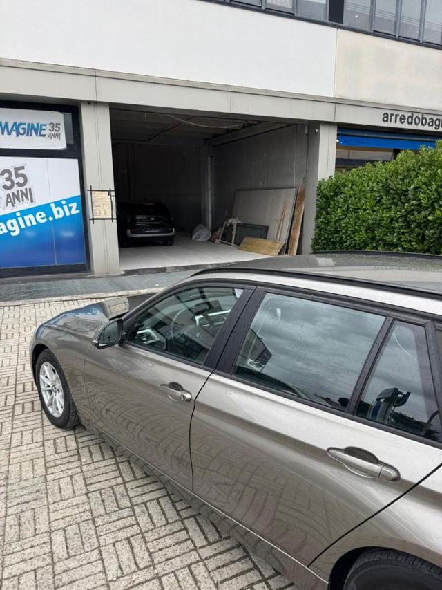 BMW 318 usata, con Luci diurne LED