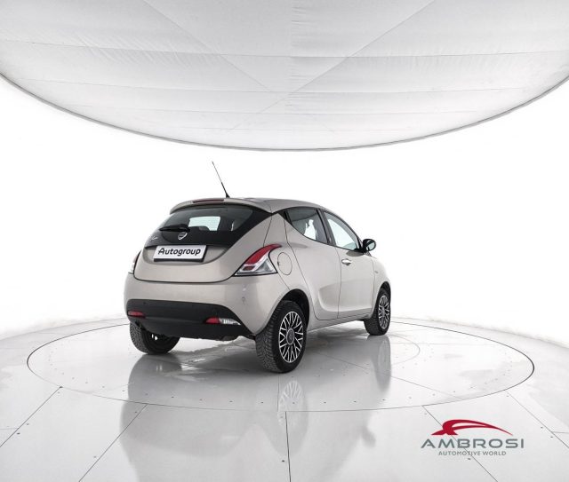 LANCIA Ypsilon usata 2