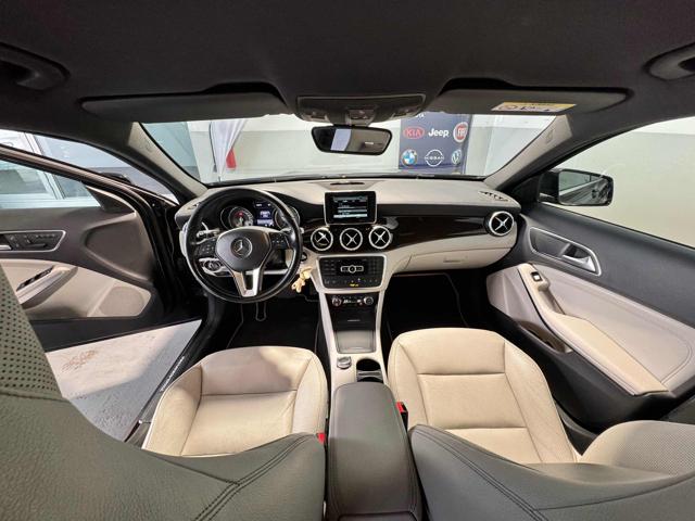 MERCEDES-BENZ GLA 220 usata, con Controllo automatico clima