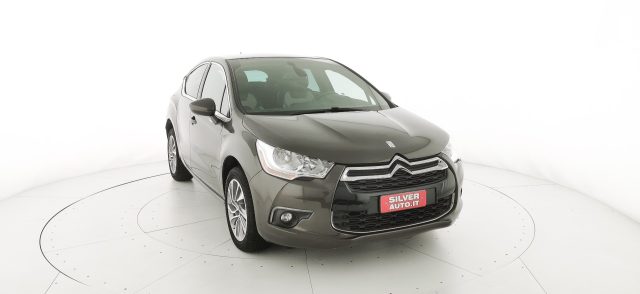 DS AUTOMOBILES DS 4 usata, con Sedile posteriore sdoppiato