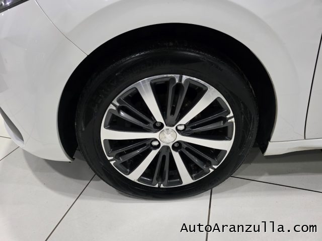 PEUGEOT 208 usata, con Chiusura centralizzata telecomandata