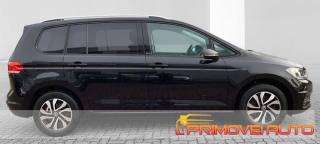 VOLKSWAGEN Touran usata, con Sistema di navigazione