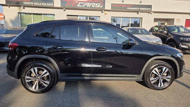 MERCEDES-BENZ GLA 180 usata, con Alzacristalli elettrici