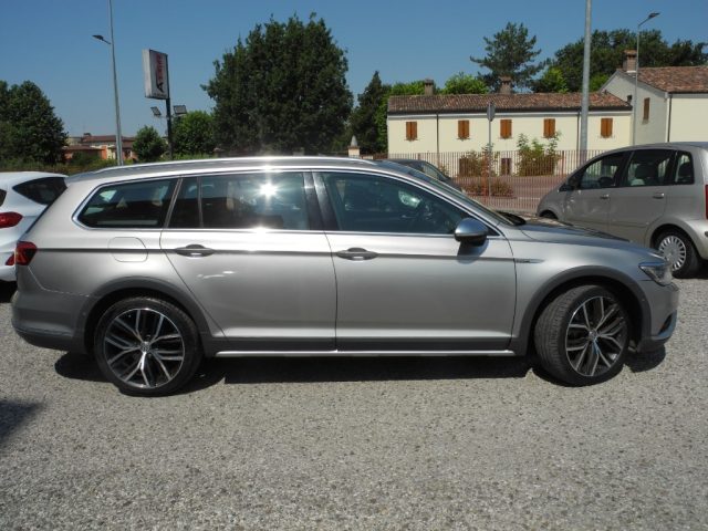 VOLKSWAGEN Passat Alltrack usata 96