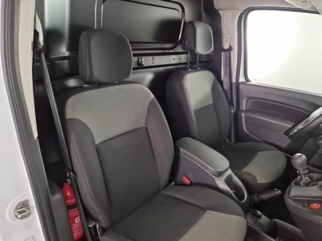 RENAULT Kangoo usata, con Servosterzo