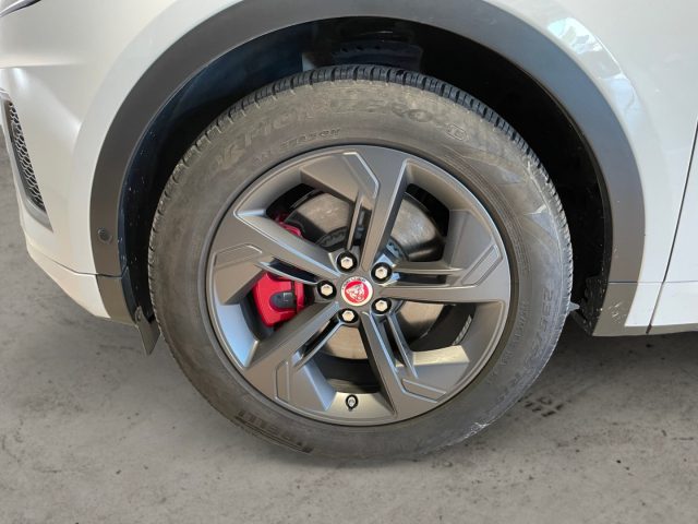 JAGUAR E-Pace usata 8
