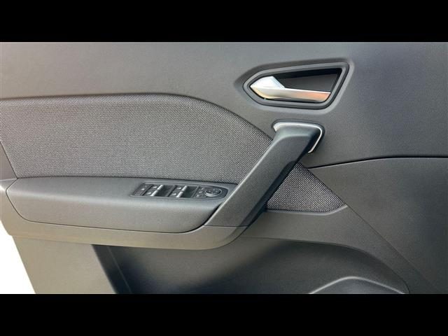 RENAULT Captur usata, con Fari LED