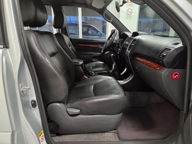 TOYOTA Land Cruiser usata, con Interni in pelle