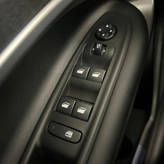 JEEP Avenger usata, con Volante multifunzione