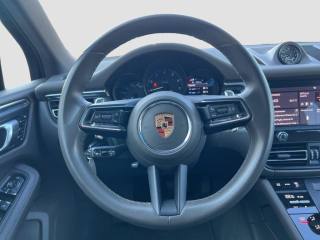 PORSCHE Macan usata 12