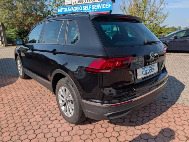 VOLKSWAGEN Tiguan usata, con Autoradio