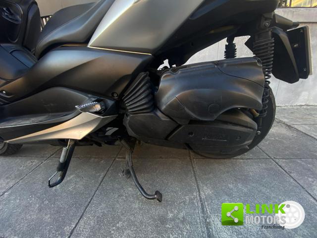 YAMAHA X-Max 400 usata 11