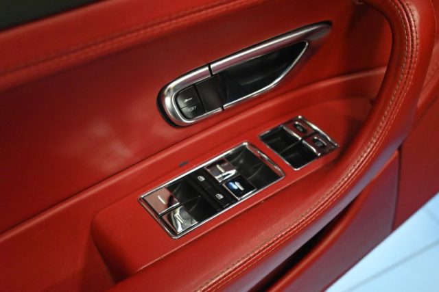BENTLEY Continental usata 38
