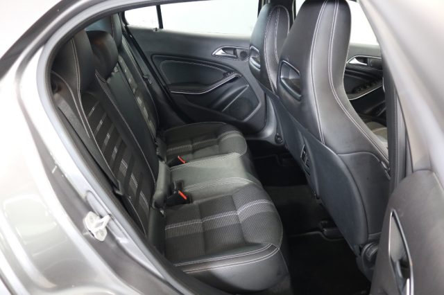 MERCEDES-BENZ GLA 200 usata, con Bracciolo