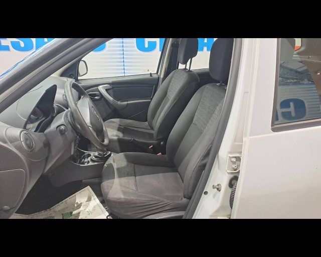 DACIA Duster usata 27