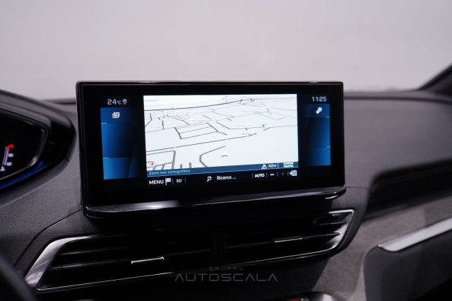 PEUGEOT 5008 usata, con Touch screen